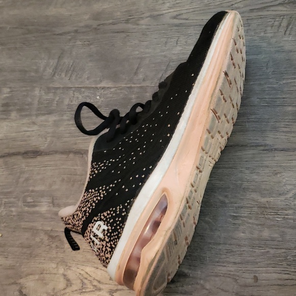 Running shoes - Picture 4 of 5